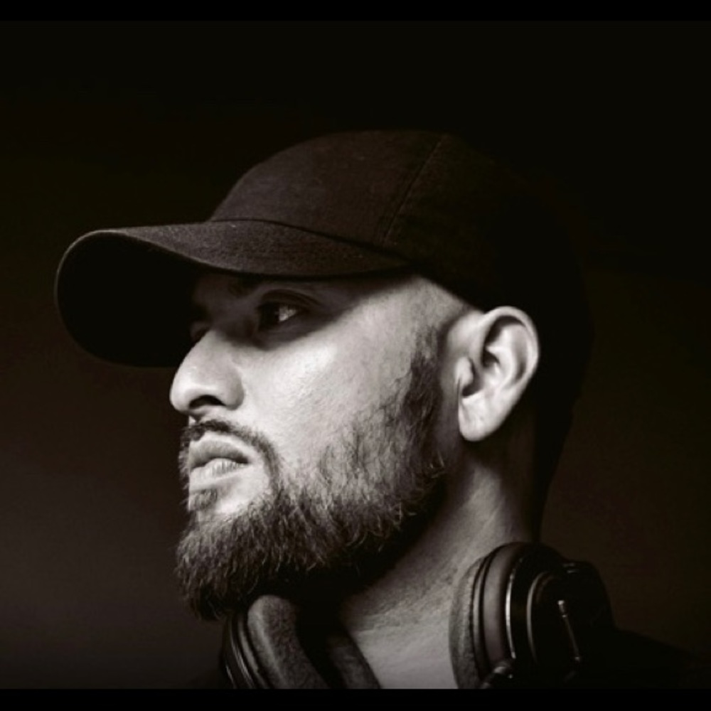 Meet your Posher, Paul eric